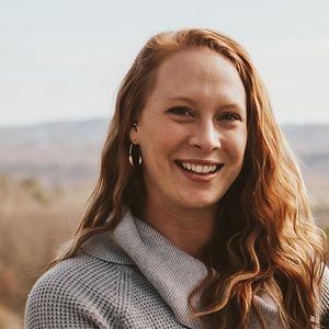 Meet your Posher, Lina